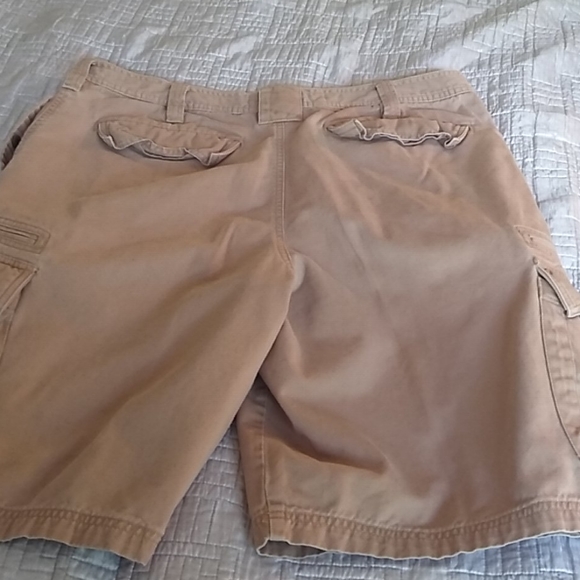 Men's Cargo shorts - Picture 6 of 6